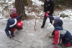 Dobývání zmrzlého "slepýše".