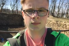 "Já na kunratickem hrádku,který byl zničen během husitských válek a přebýval zde Václav IV"
