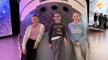 Vesmír - putování Sluneční soustavou - návštěva Planetária