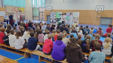 Šerm v tělocvičně