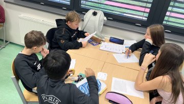 Čteme si navzájem 8.B a 5.B