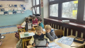 Bádáme a zkoumáme vlastnosti sněhu i s videem