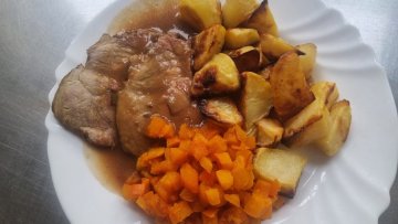 Přijďte na oběd. Vaříme pro děti i dospělé.